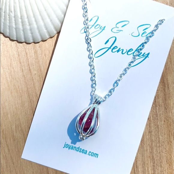 Strawberry Quartz Caged Pendant Necklace - Picture 2 of 8